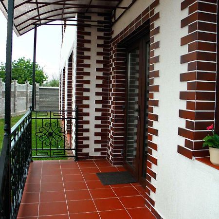 Pensiunea Platinum Targu Jiu Exterior photo